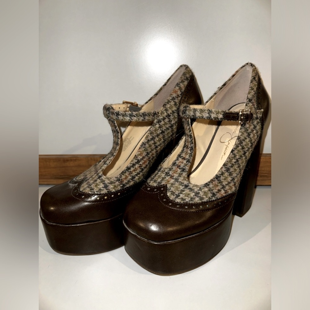 Jessica Simpson Selventa Platform Mary Jane Pump